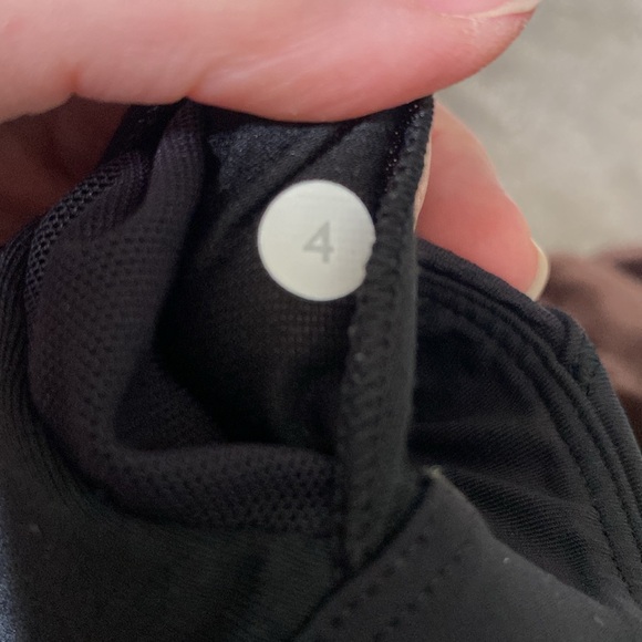 Lululemon running bra top size 4 xs Black & Royal Racerback - Picture 4 of 4